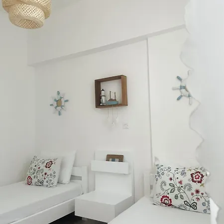 Elenia * Tsoukaládhes