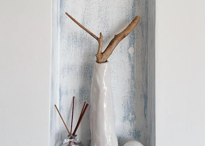 Elenia * Tsoukaládhes