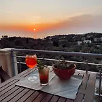 Elenia Apartment